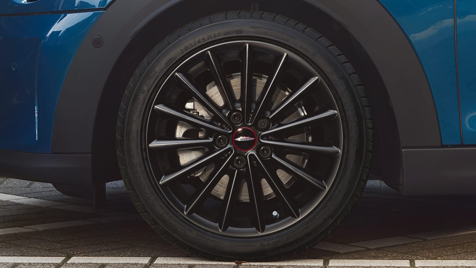 MINI 5 дверей - 17 "JCW Multi Spoke - Black Matt MINI 5 дверей - 17 "JCW Multi Spoke - Black Matt